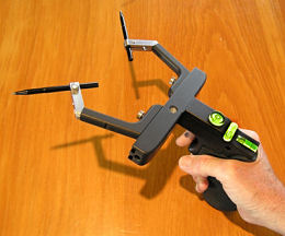 Log scribe tool in horizontal position